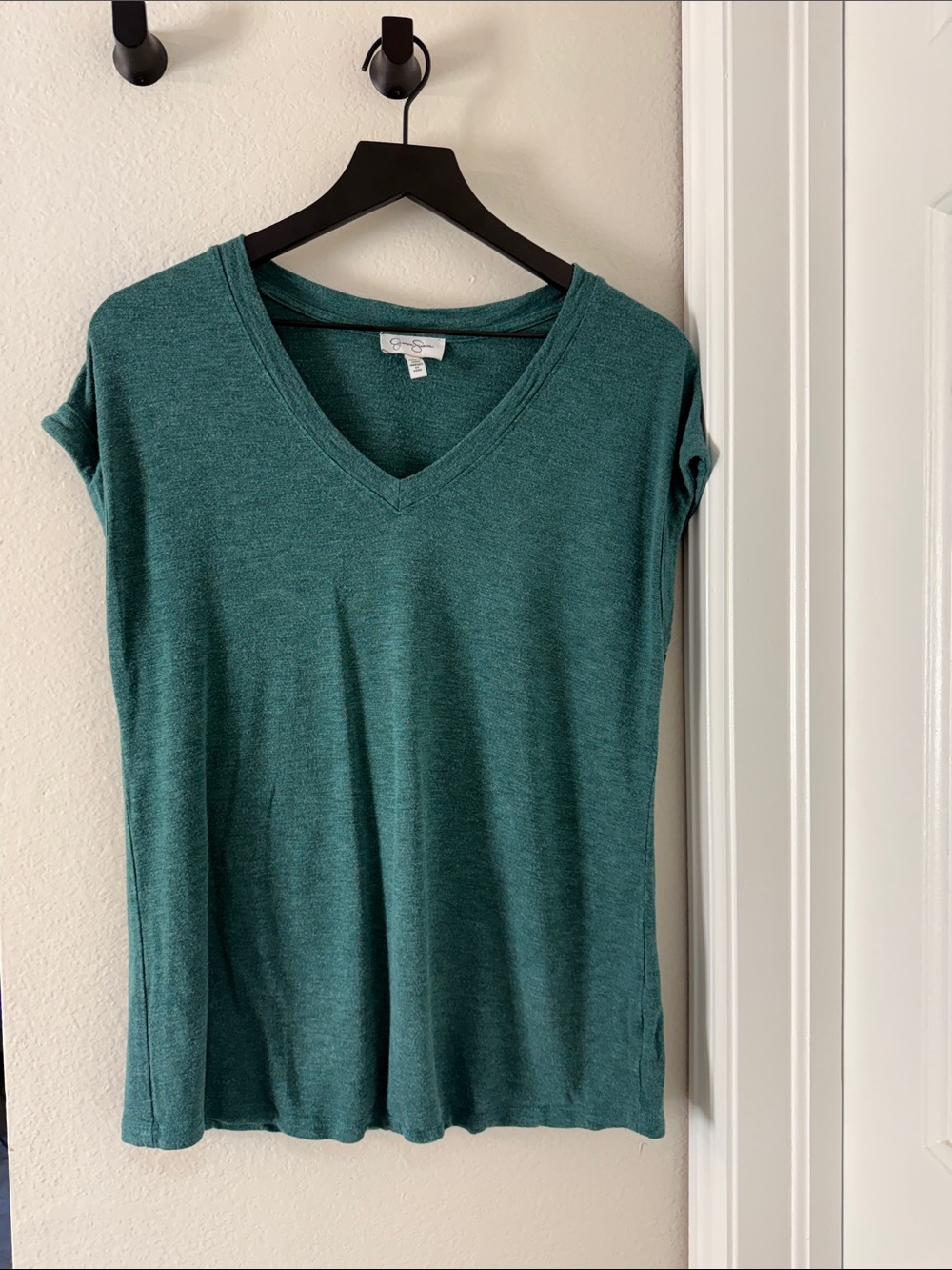 Jessica Simpson Green V-Neck Knit Tee T-Shirt